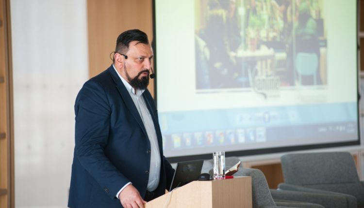 Megas Yeeros conf 2018_Papadopoulos