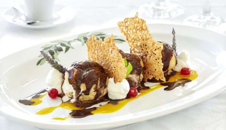 Profiterol at Olive Garden