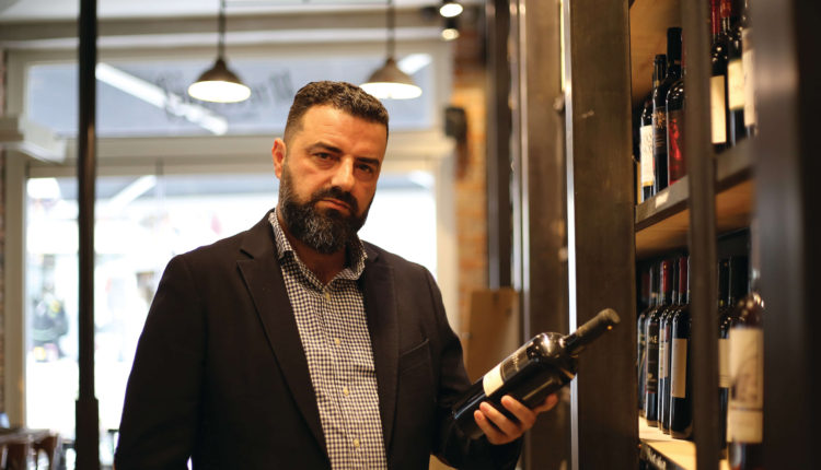 Kokkinoplitis Nikos 4