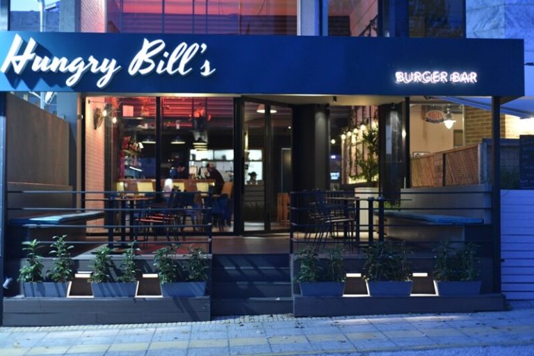 O Βασίλης Λυσανδρόπουλος & το Hungry Bill’s Burger Bar The Grill Magazine