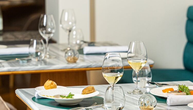 Le Pavillon, Athens restaurant c