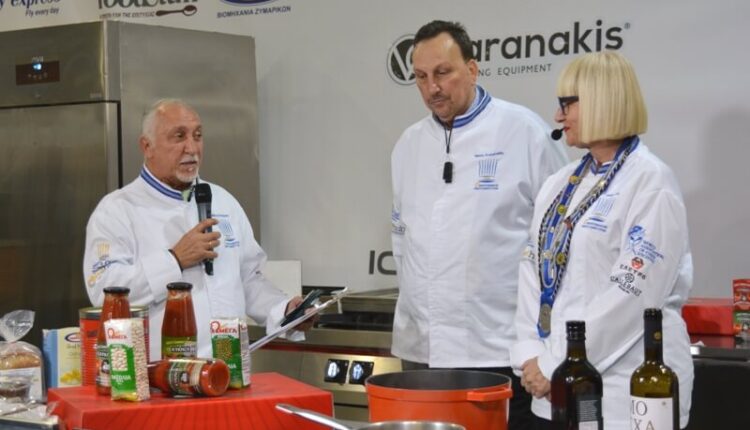Karoumpas, Protopsaltis, Loi